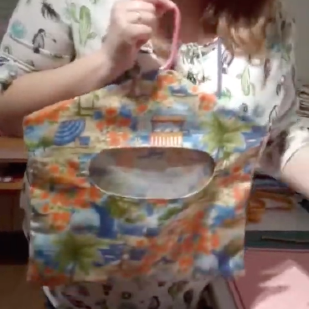 Sac pour mettre des pinces à linge avec cintre (niveau basique)