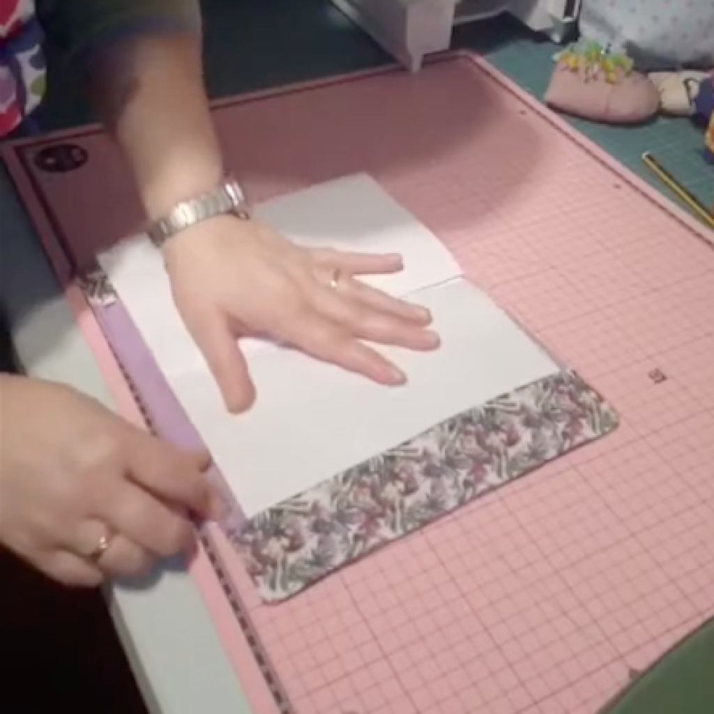 Housse en tissu pour cahiers (niveau de base)